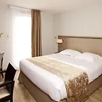 Apartmanhotel Sejours & Affaires Marie Curie 2*