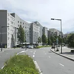 Sejours & Affaires Marie Curie Aparthotel 2*