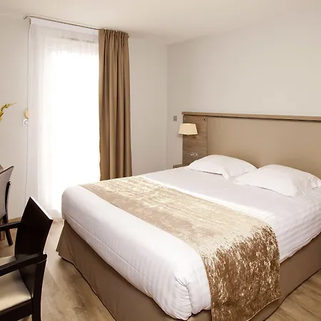 Aparthotel Sejours & Affaires Marie Curie 2*