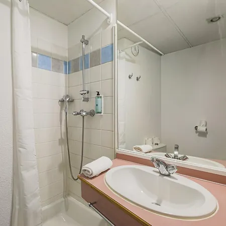 Lägenhetshotell Sejours & Affaires Marie Curie 2*