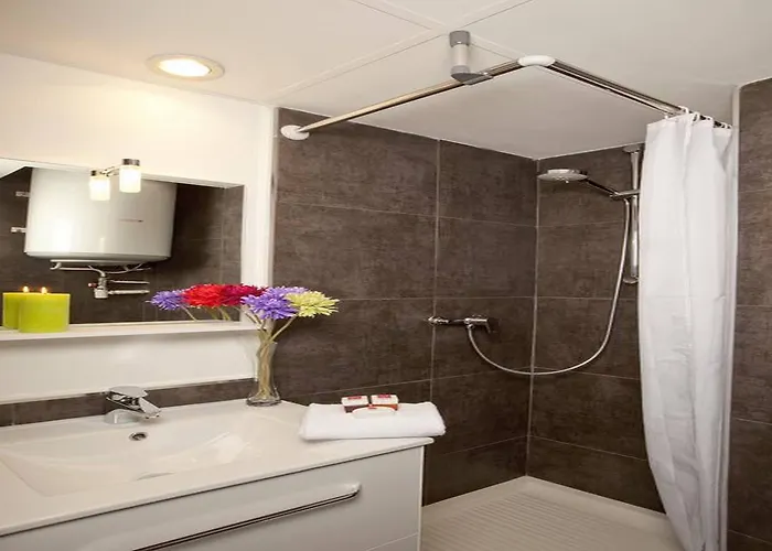 Sejours & Affaires Marie Curie Гренобль