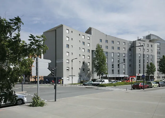 Sejours & Affaires Marie Curie Гренобль