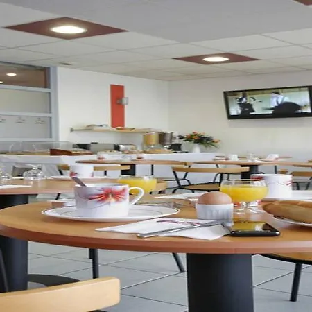 Sejours & Affaires Marie Curie 2* Γκρενόμπλ