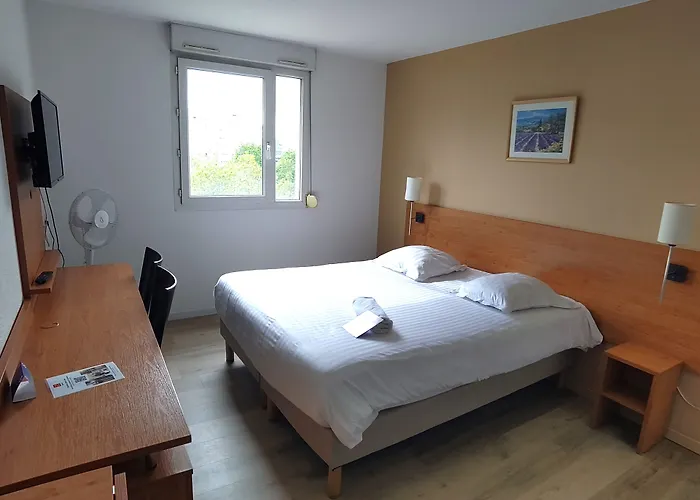 Sejours & Affaires Marie Curie 2* Grenoble